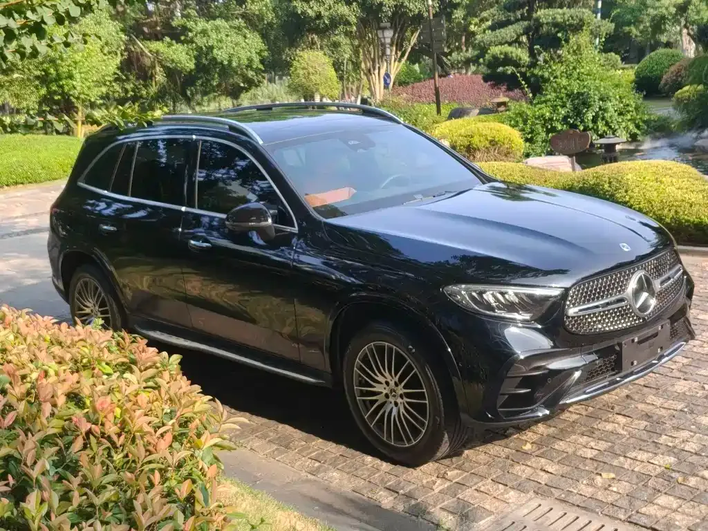 Mercedes-Benz GLC — фото 1