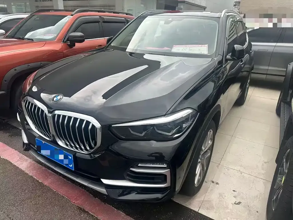 BMW X5 (Import) — фото 1