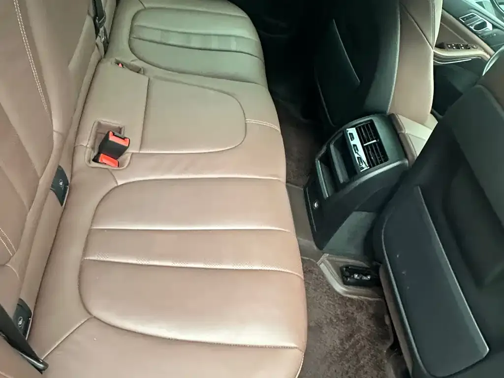 BMW X5 (Import) — фото 2