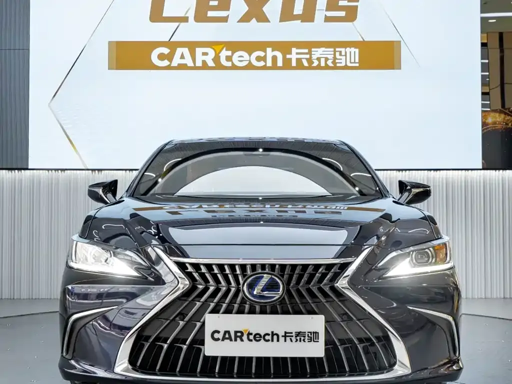 Lexus ES — фото 4
