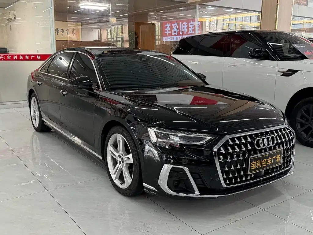Audi A8 — фото 9