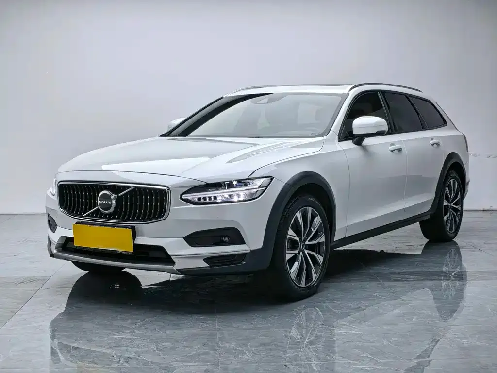 Volvo V90 — фото 1