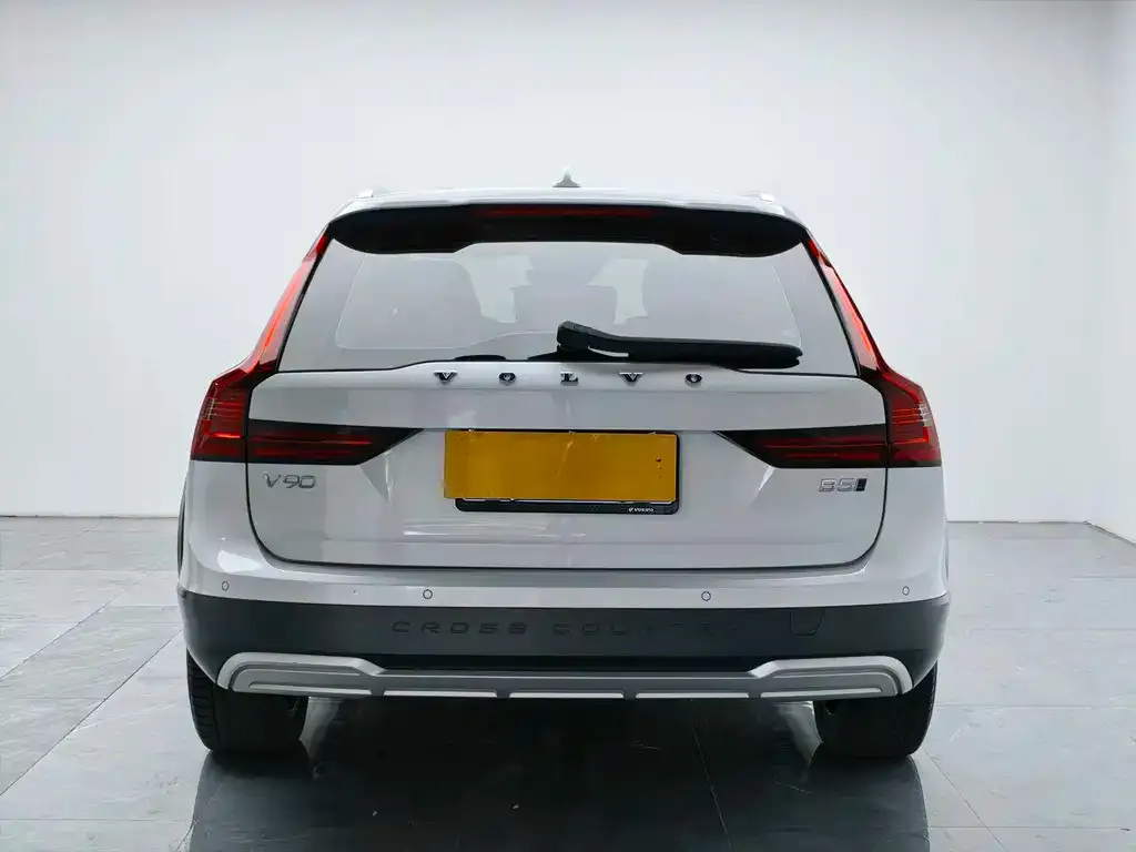 Volvo V90 — фото 8
