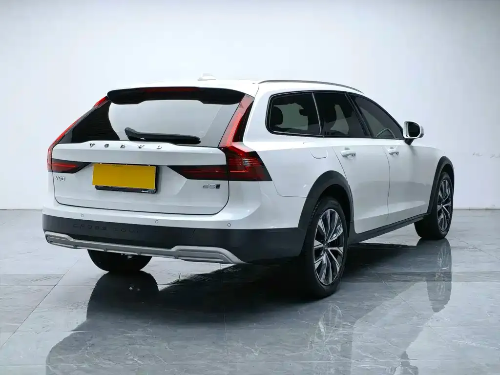 Volvo V90 — фото 4