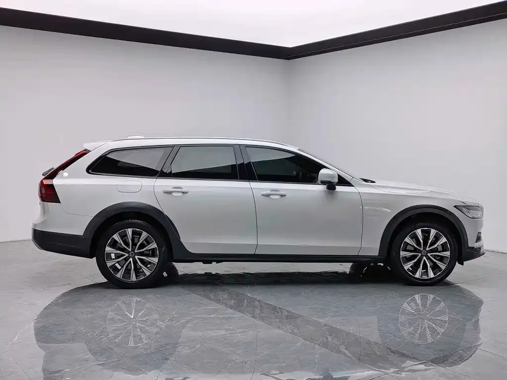 Volvo V90 — фото 3