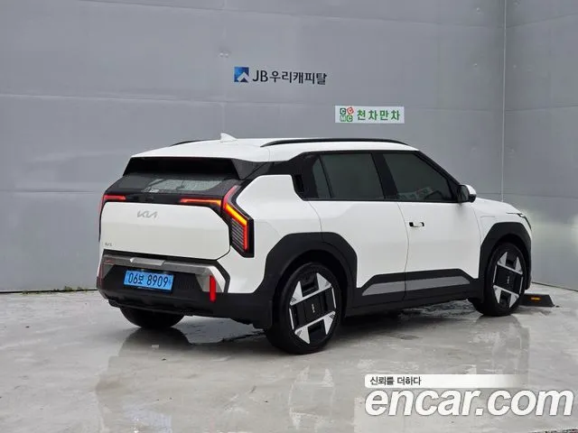 Kia EV3 — фото 4