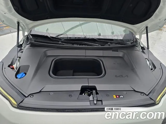 Kia EV3 — фото 7