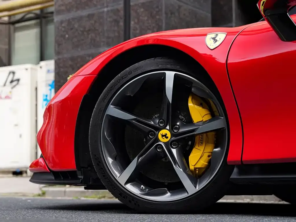 Ferrari SF90 — фото 2