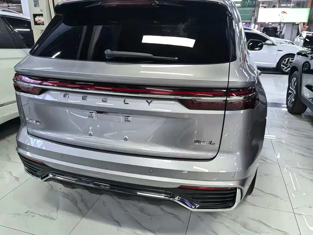 Geely Xingyue L — фото 10