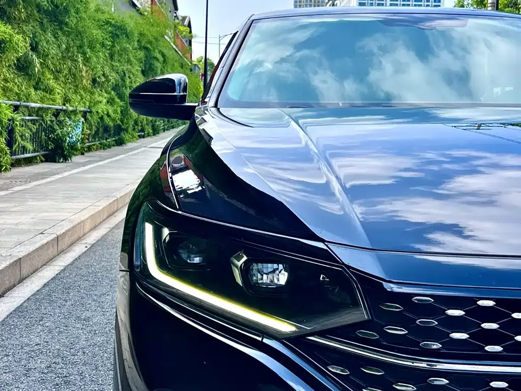 Volkswagen Passat — фото 9