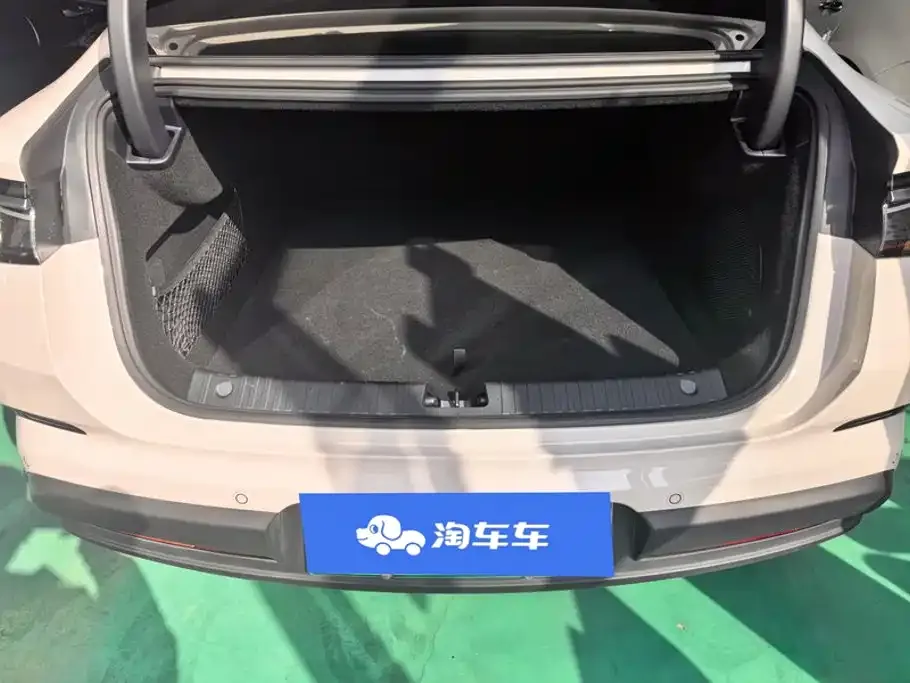 BYD Seal 07 DM-i — фото 9