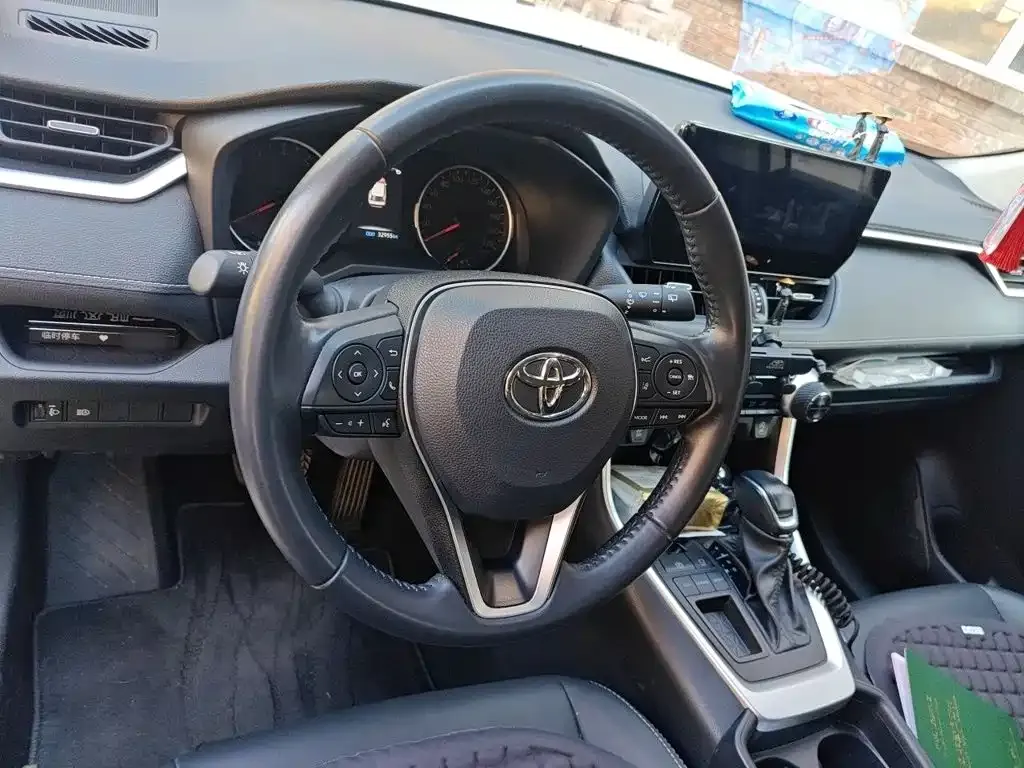 Toyota Wildlander — фото 9