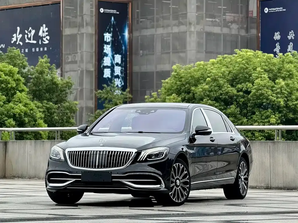 Mercedes-Benz S-Class — фото 1
