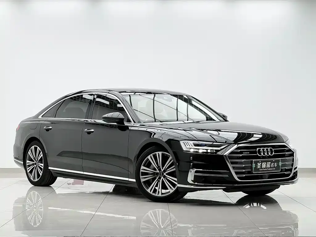 Audi A8 — фото 6