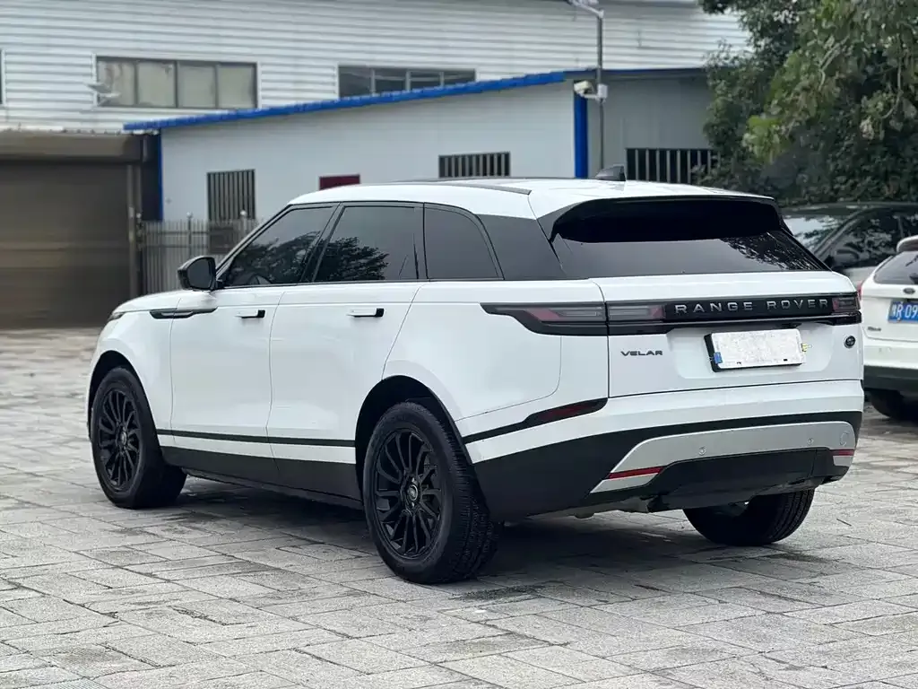 Land Rover Velar — фото 9