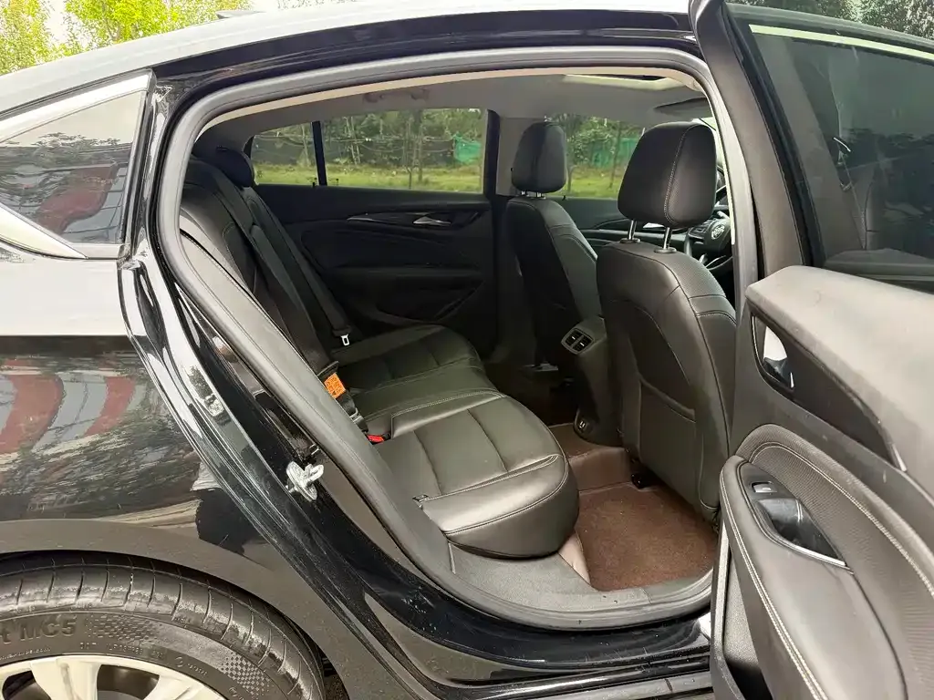 Buick Regal — фото 5
