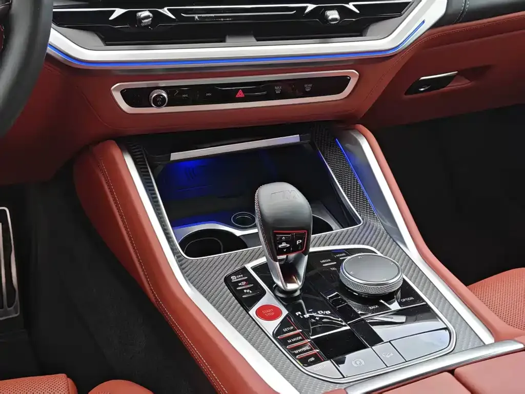 BMW XM — фото 4