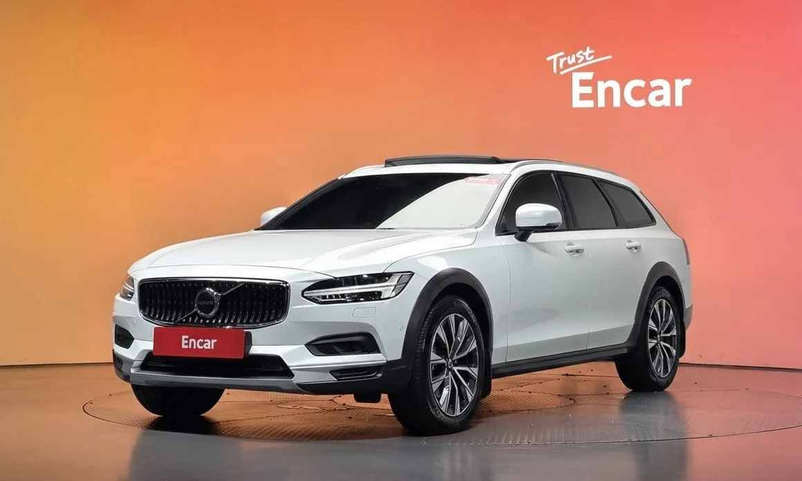 Volvo V90 — фото 1