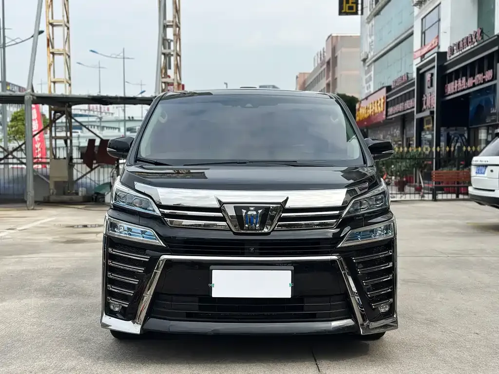 Toyota Vellfire — фото 6