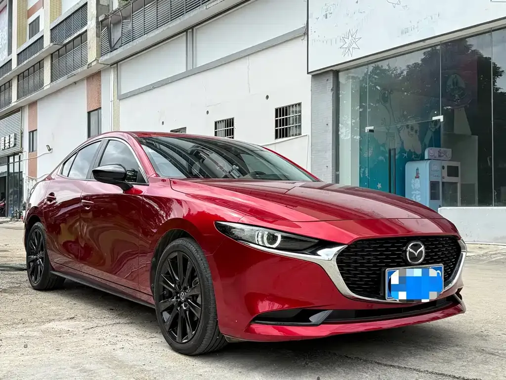 Mazda 3 Axela — фото 4