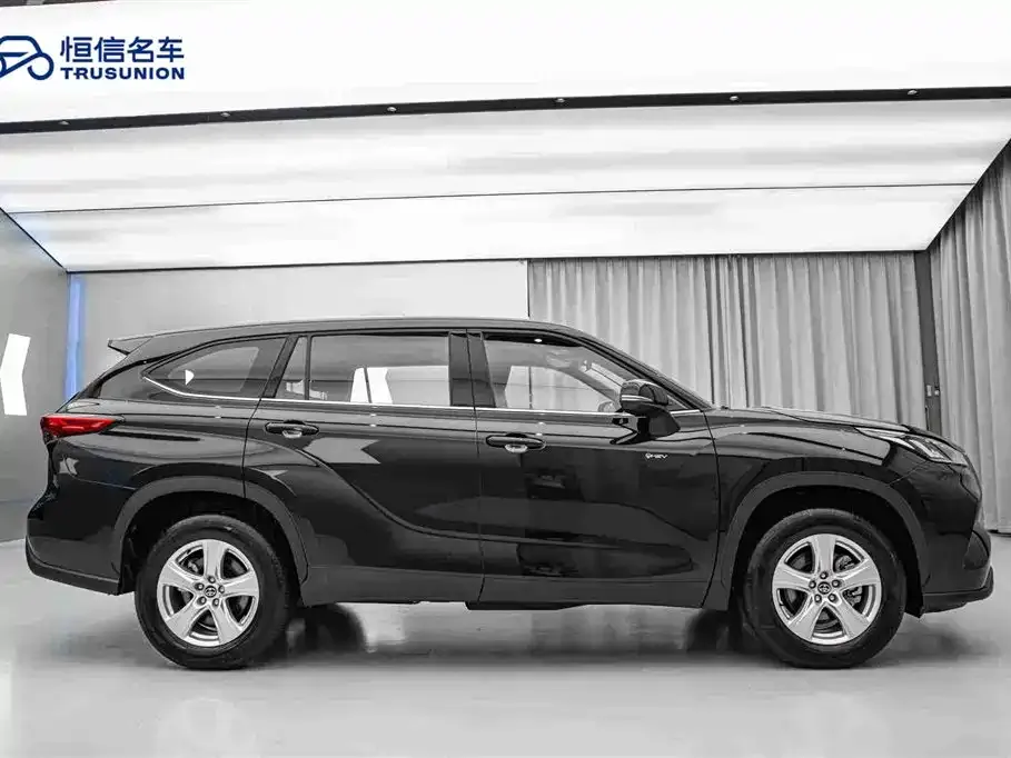 Toyota Highlander — фото 2