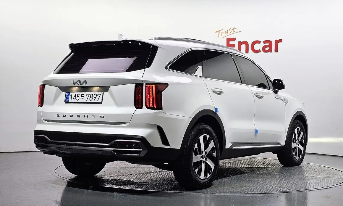 Kia Sorento — фото 6