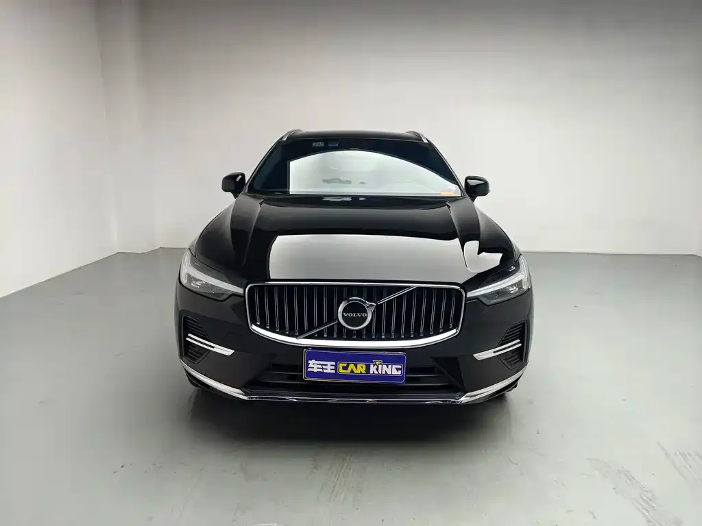 Volvo XC60 — фото 9