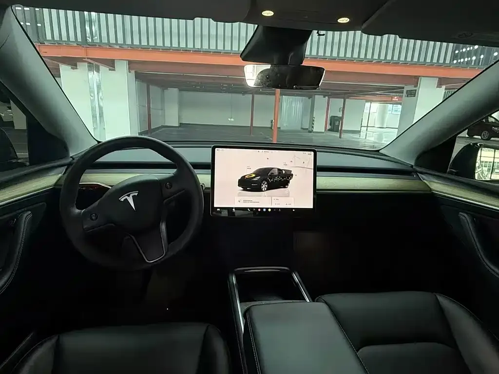 Tesla Model Y — фото 7