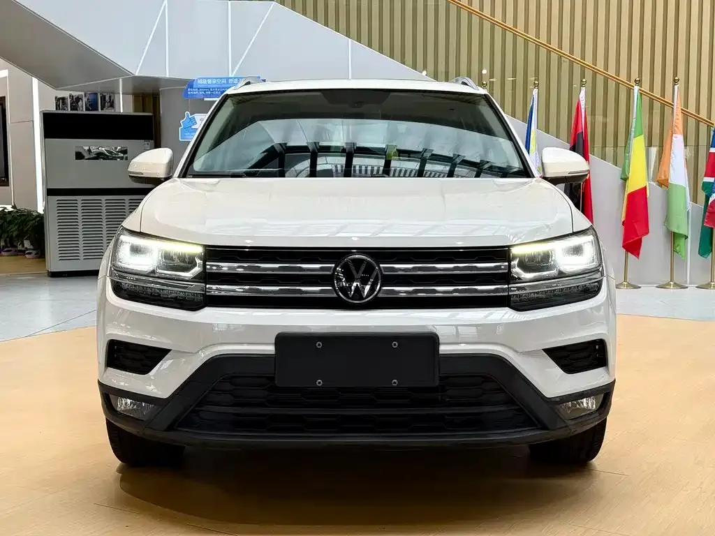Volkswagen Tharu — фото 5