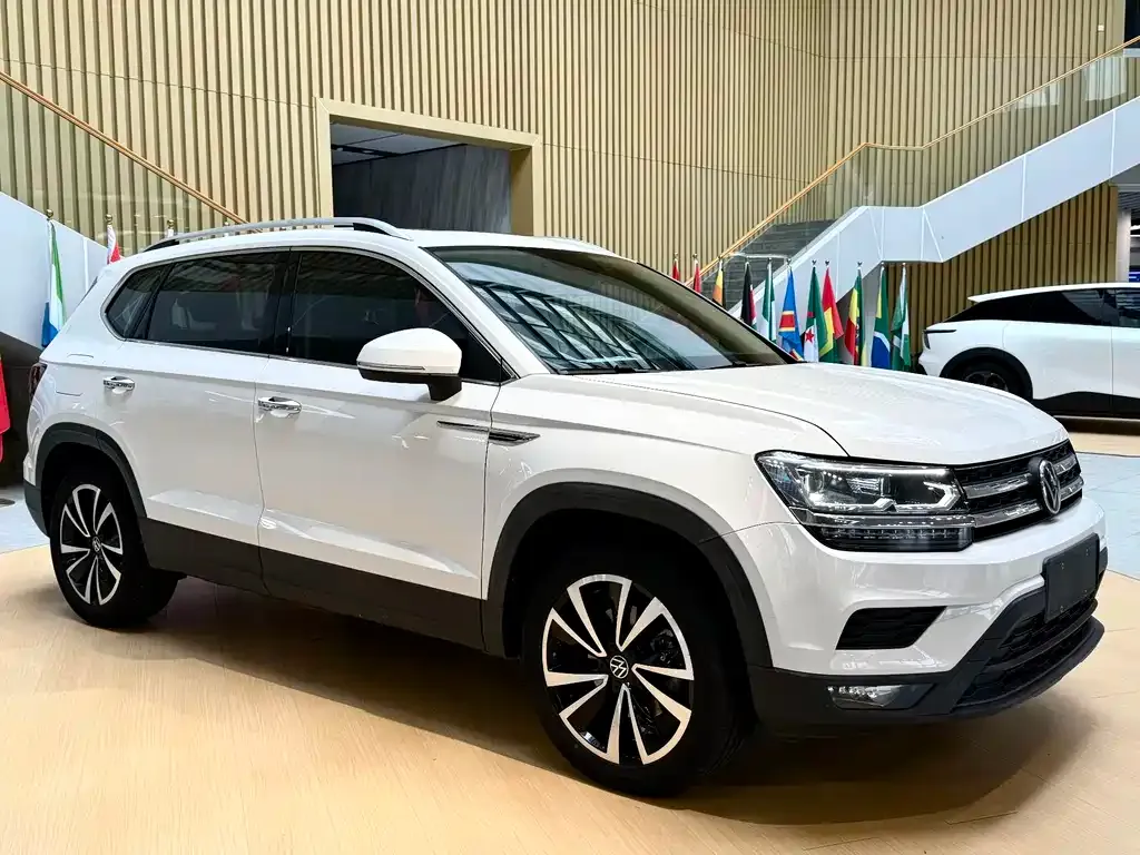 Volkswagen Tharu — фото 4