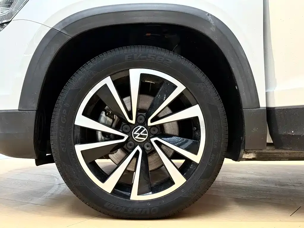 Volkswagen Tharu — фото 7