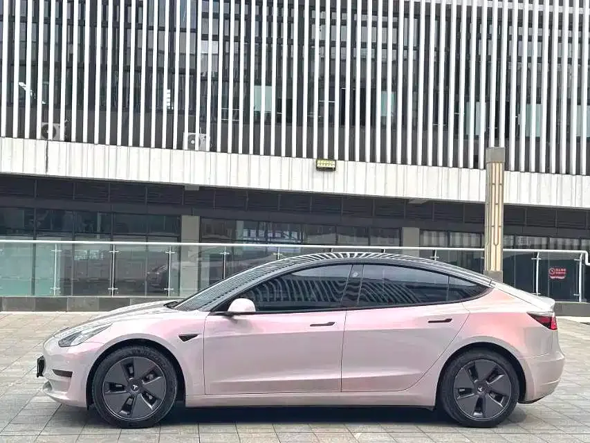 Tesla Model 3 — фото 9
