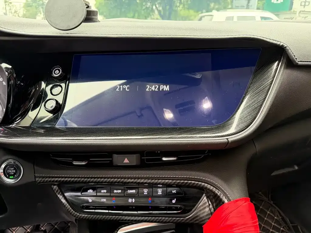 Buick Envision Plus — фото 4