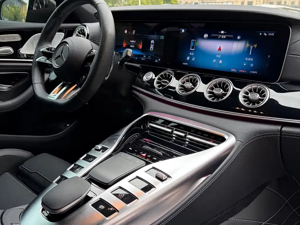 Mercedes-Benz AMG GT — фото 7