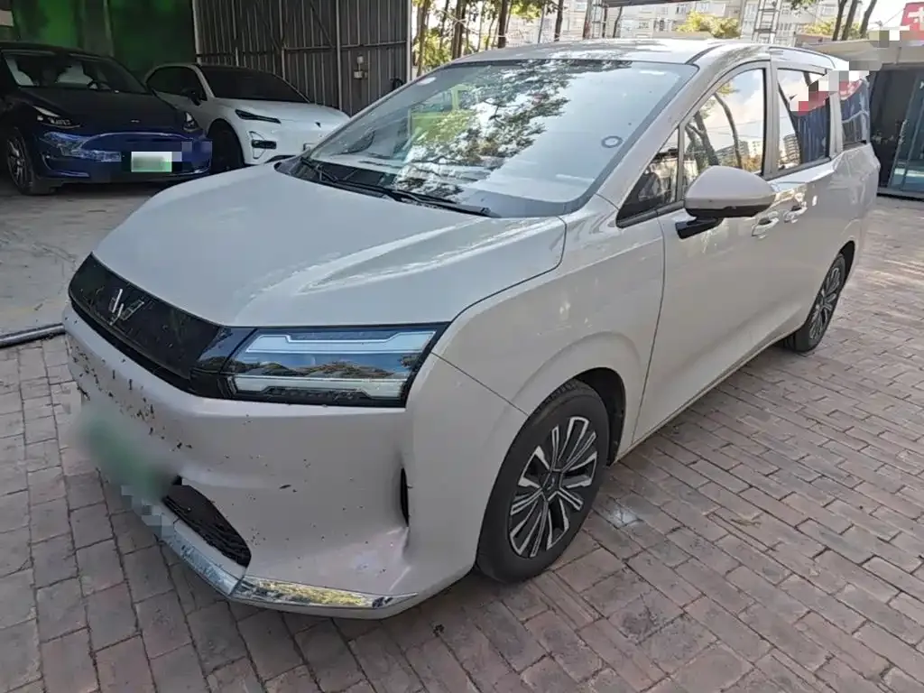Wuling Xingguang 730 New Energy — фото 3