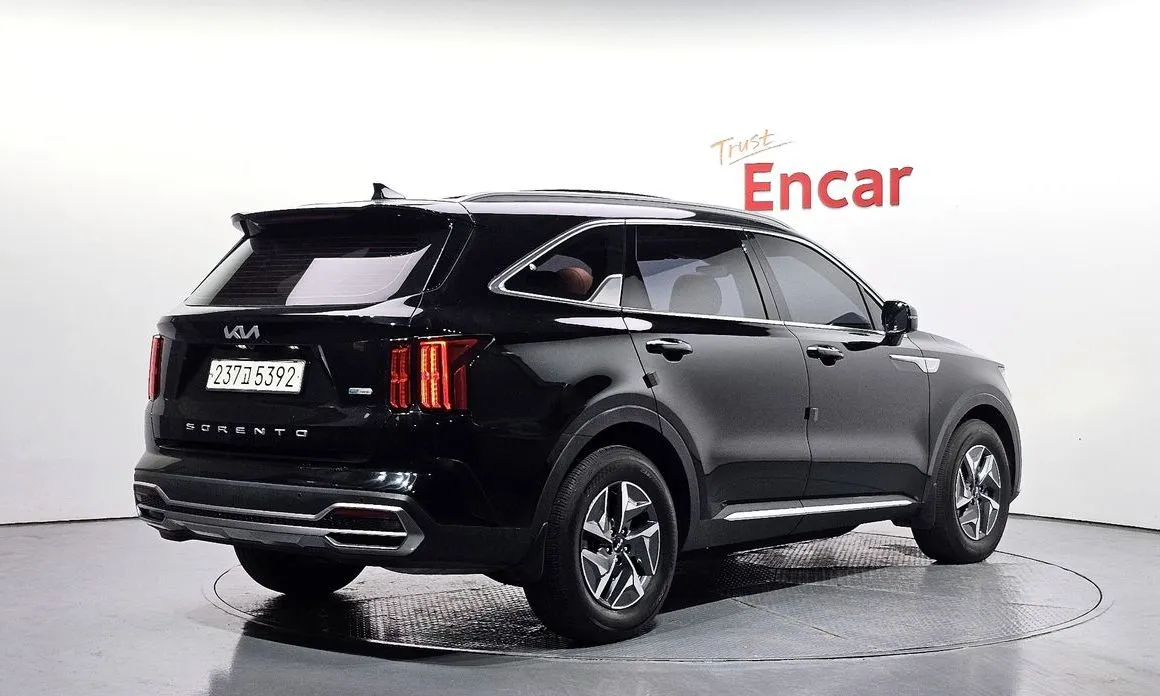 Kia Sorento — фото 5