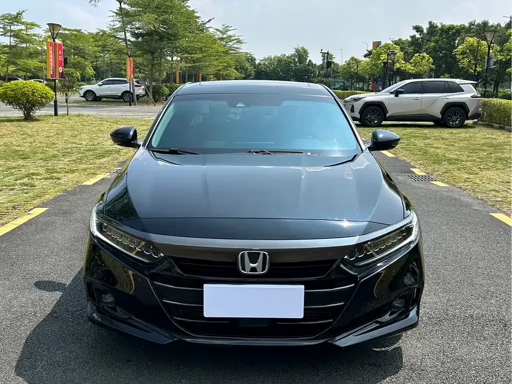 Honda Accord — фото 4