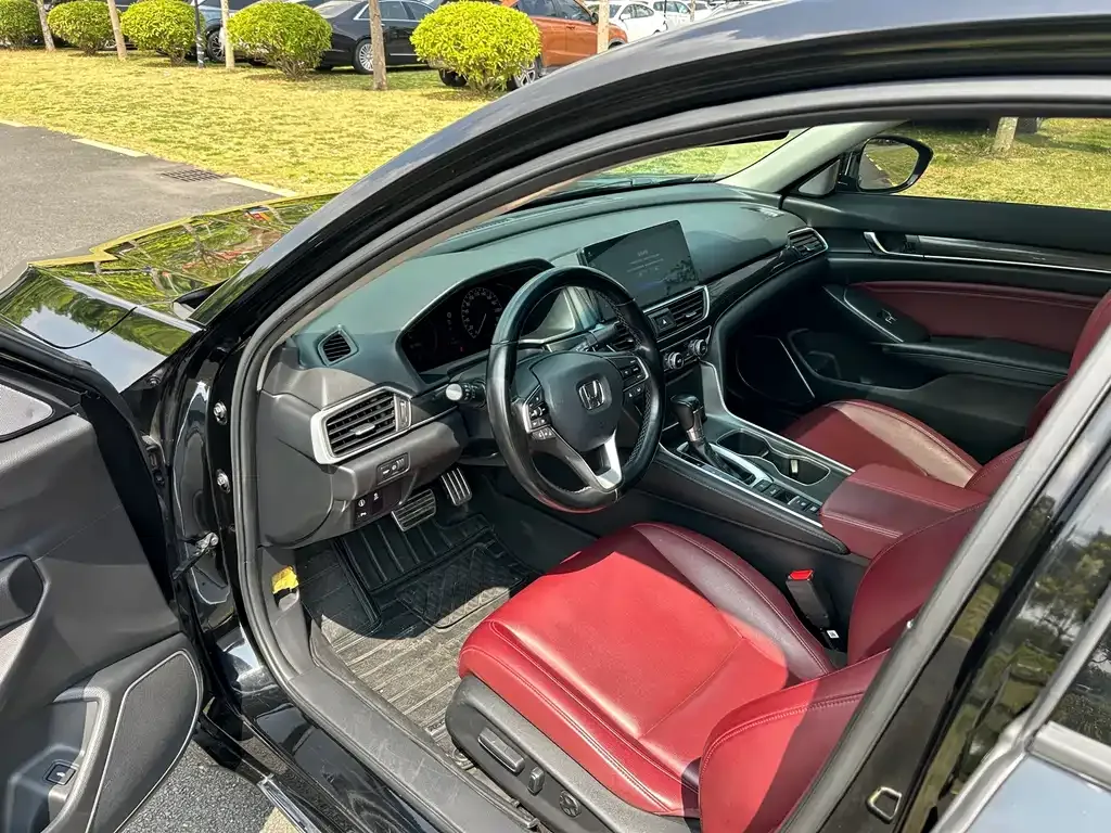 Honda Accord — фото 2