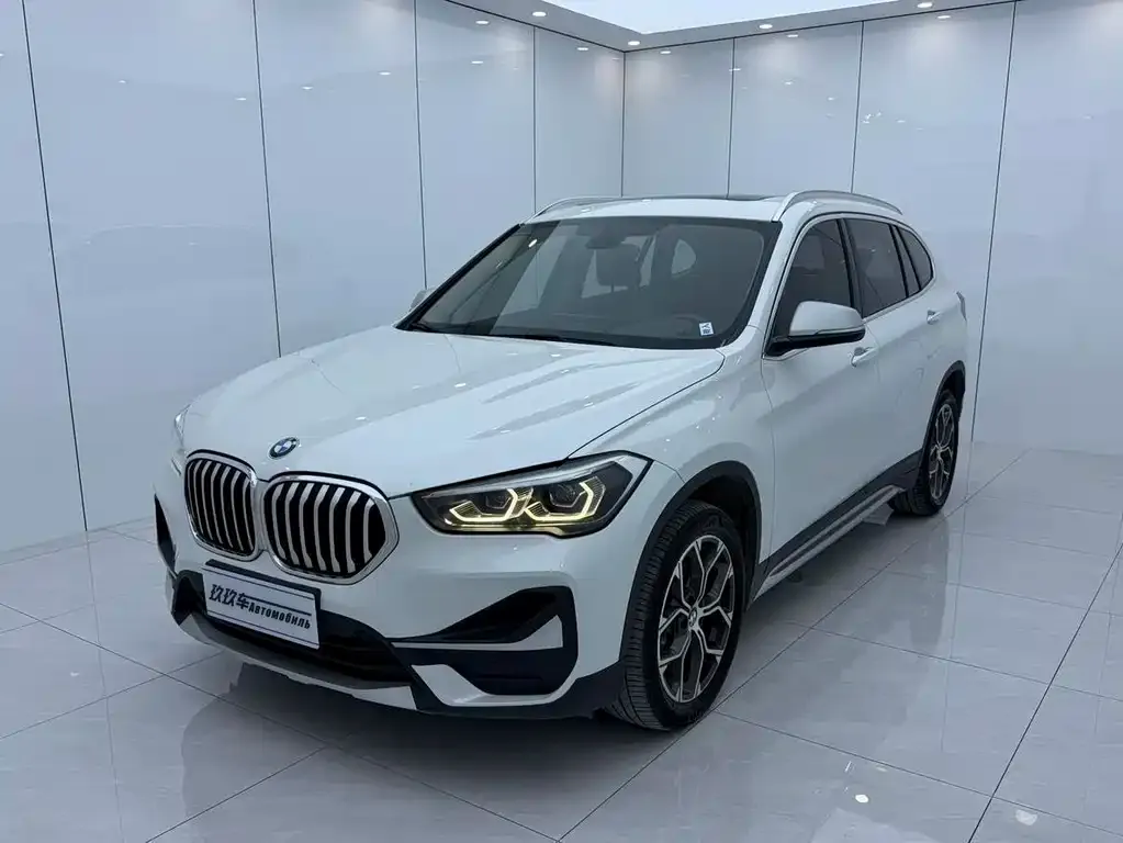 BMW X1 — фото 1