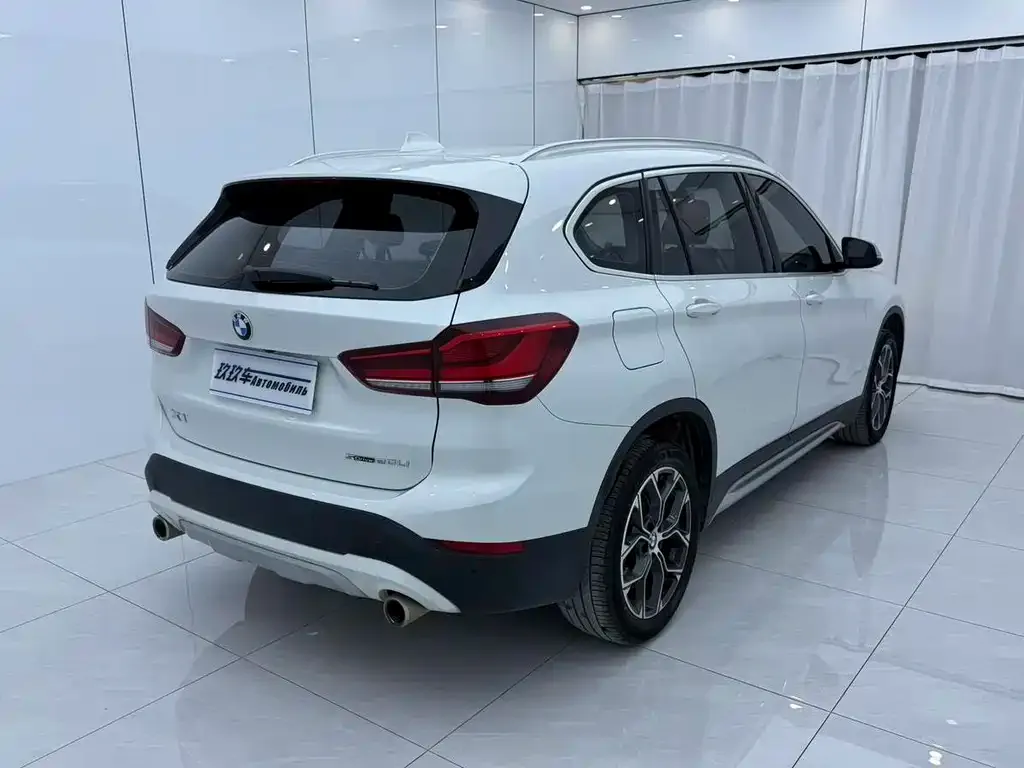 BMW X1 — фото 3