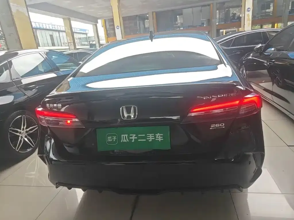 Honda Inspire — фото 9