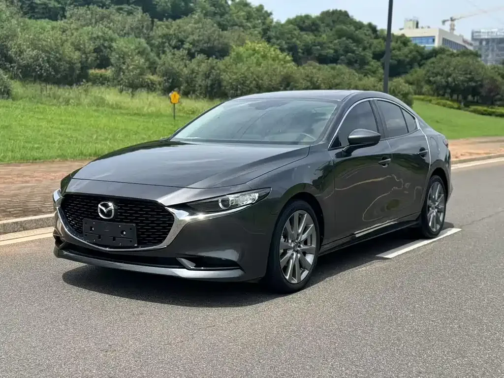 Mazda 3 Axela — фото 1