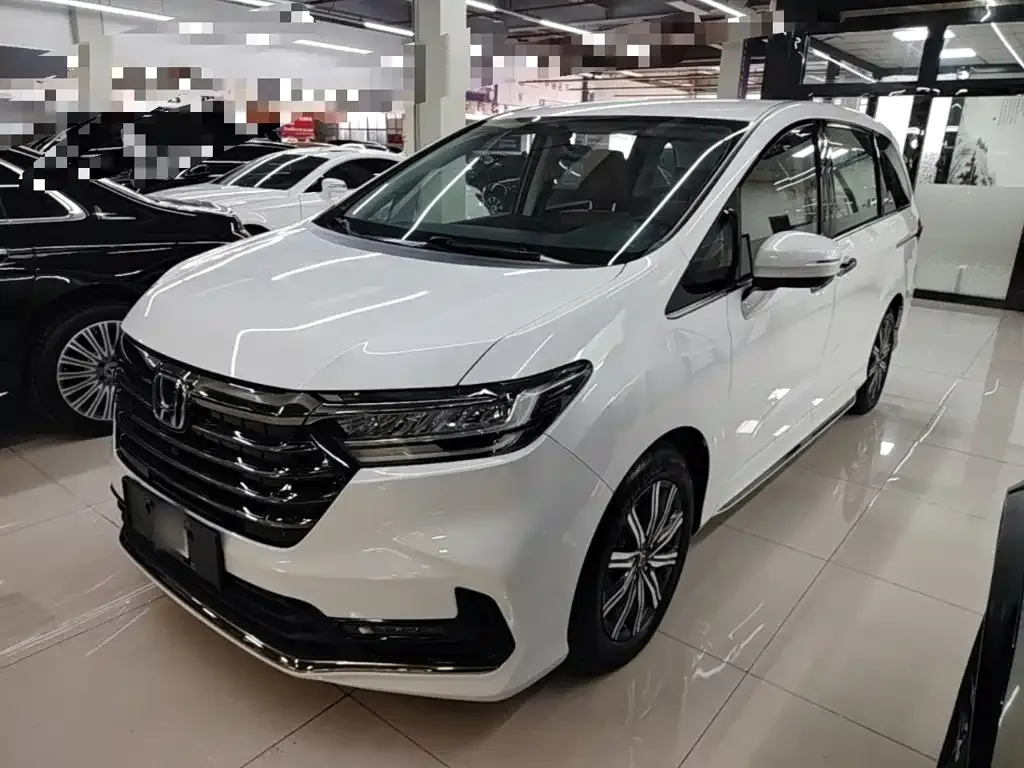 Honda Odyssey — фото 1