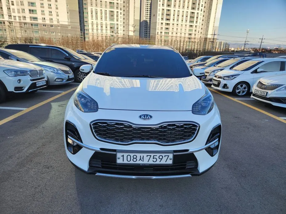 Kia Sportage — фото 1
