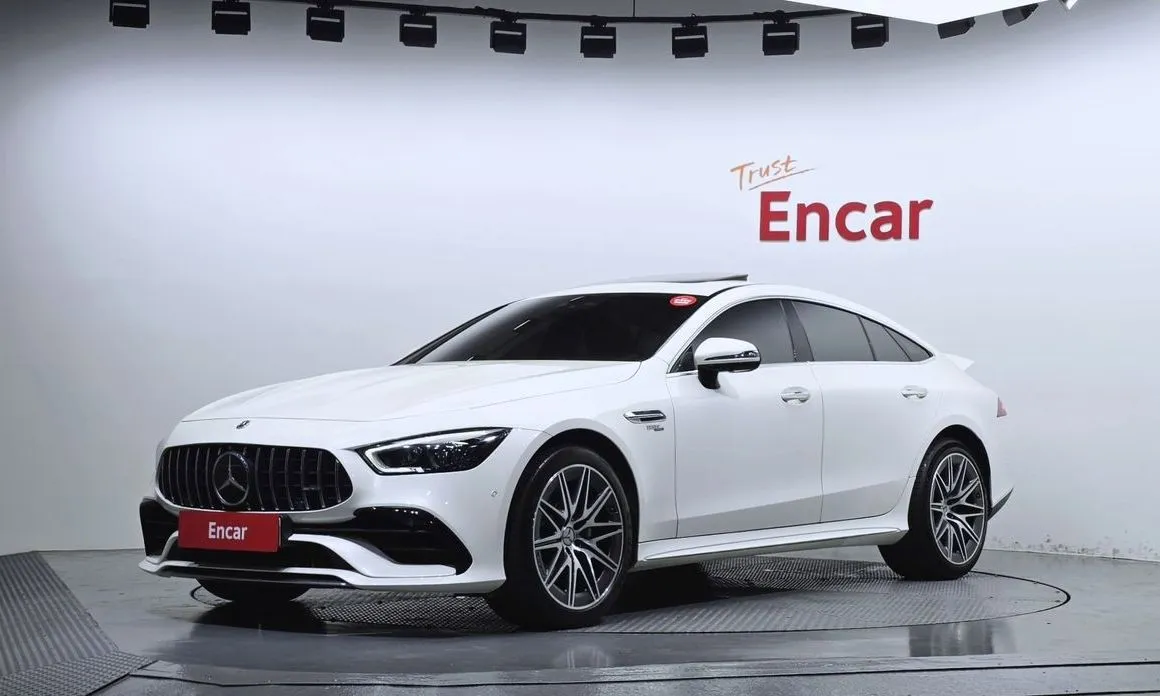 Mercedes-Benz AMG GT — фото 1