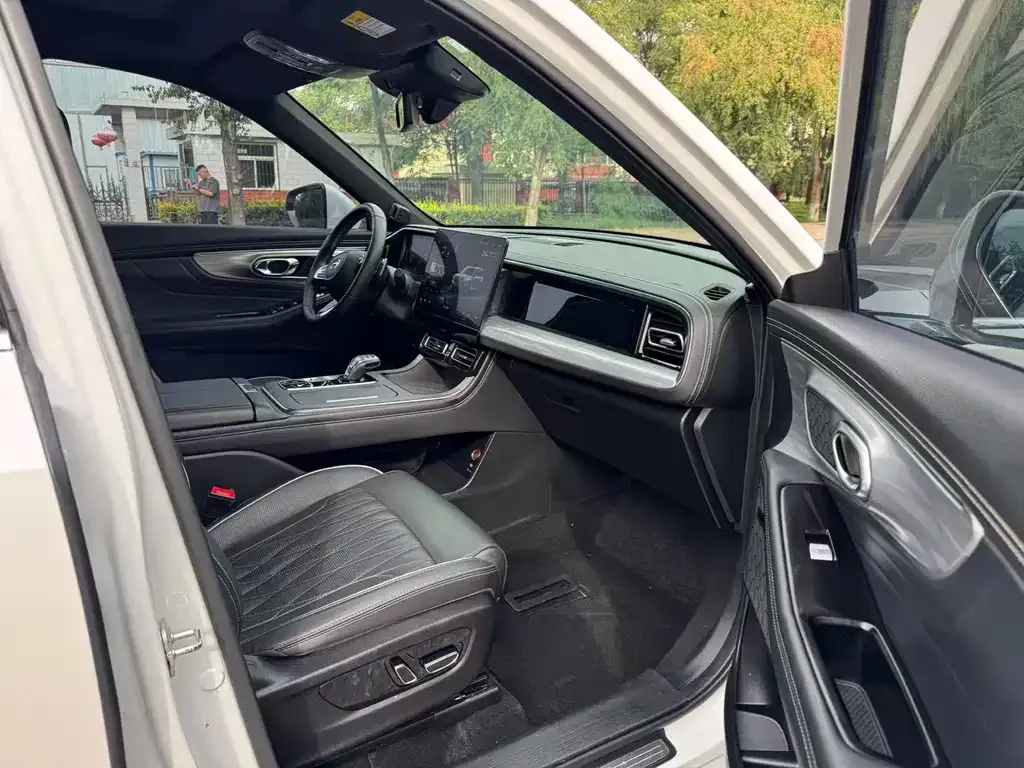 GAC Motor Trumpchi GS8 — фото 3