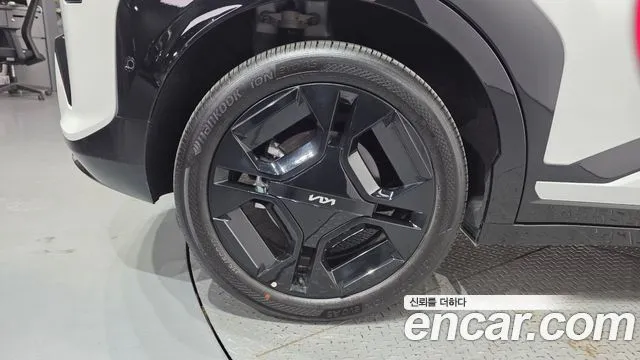 Kia EV3 — фото 6