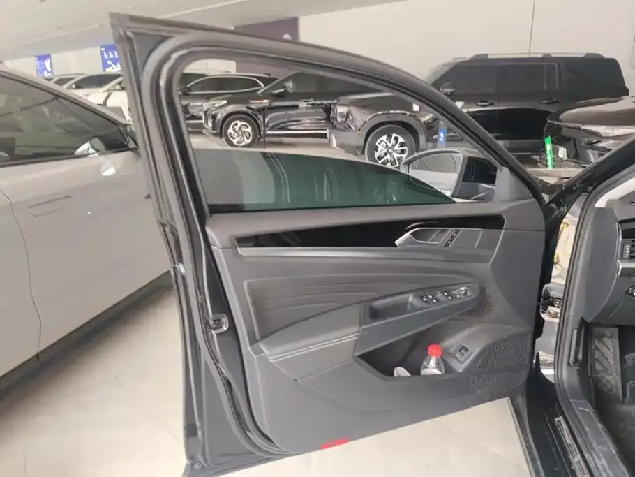 Volkswagen Passat — фото 2