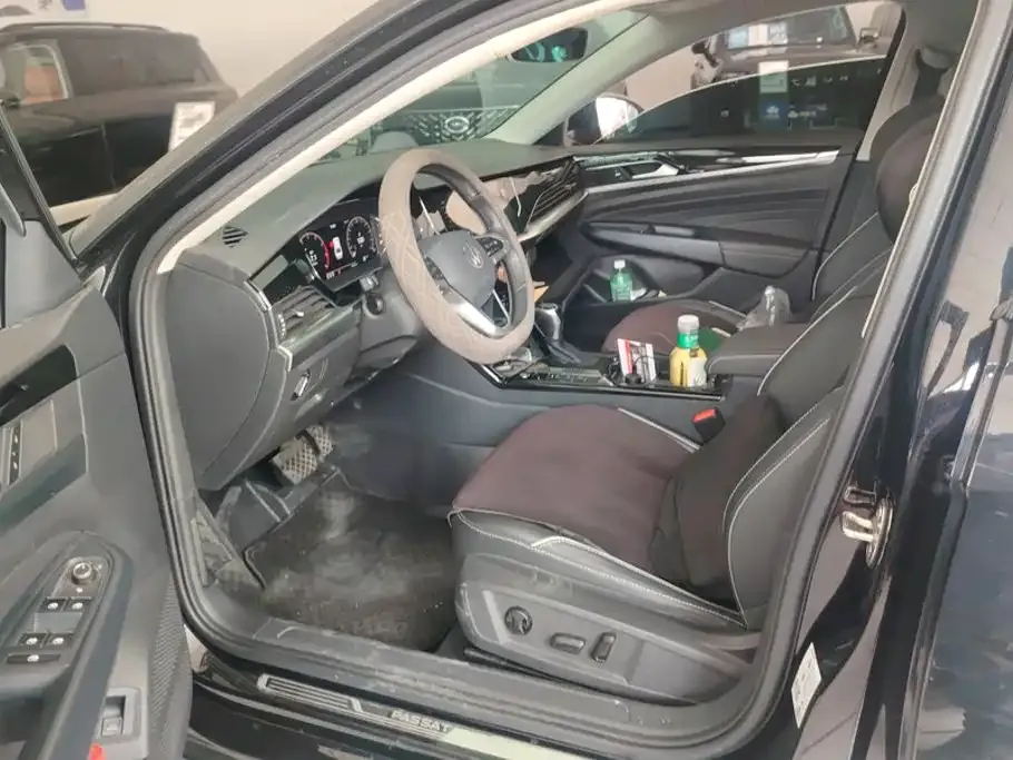 Volkswagen Passat — фото 8