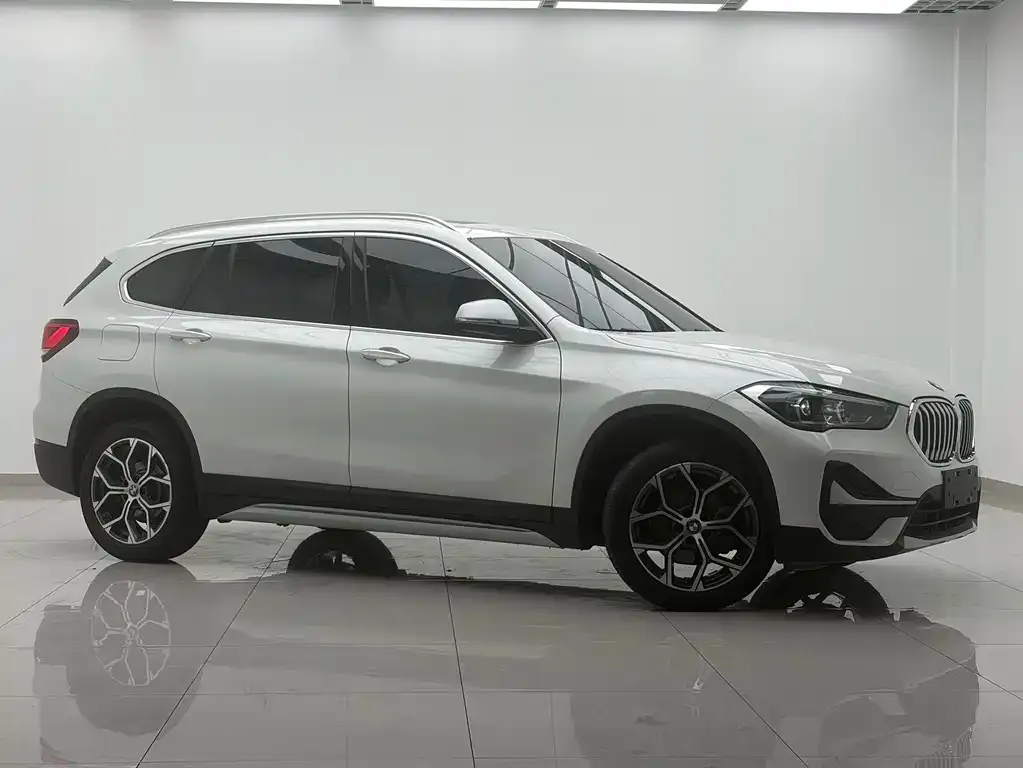 BMW X1 — фото 2